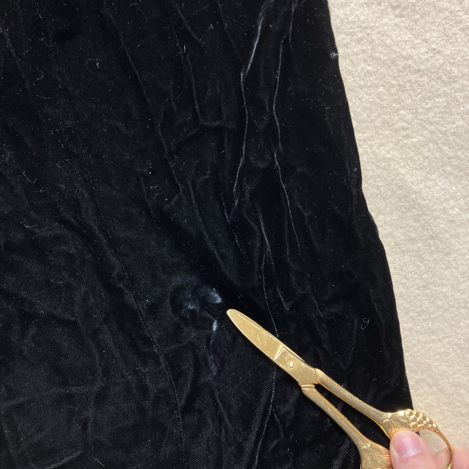 1950’s Helen Lobel Black Velvet Sequence Dress 16 Talon Zipper