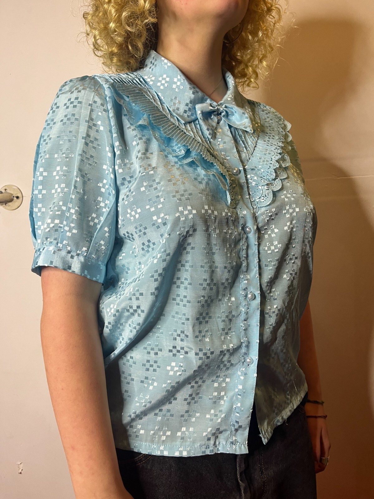Vintage 1980s Collared Blouse Lace Ruffles Bow Detail Pearl Buttons AU 14