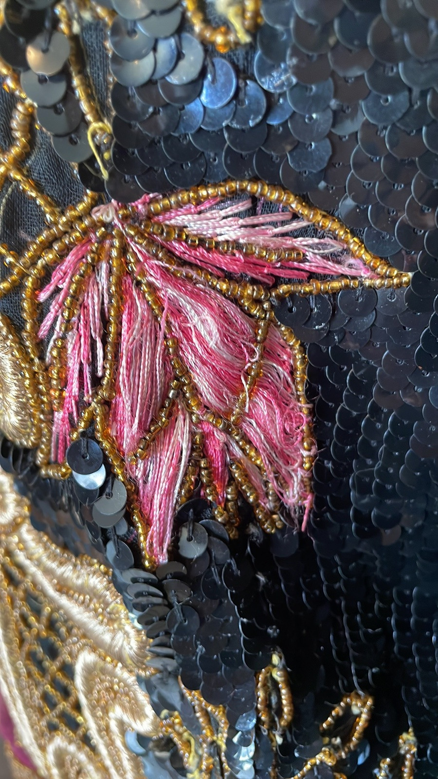 Vintage STUNNING Heavily Sequined Beaded Embroidered Silk Jacket
