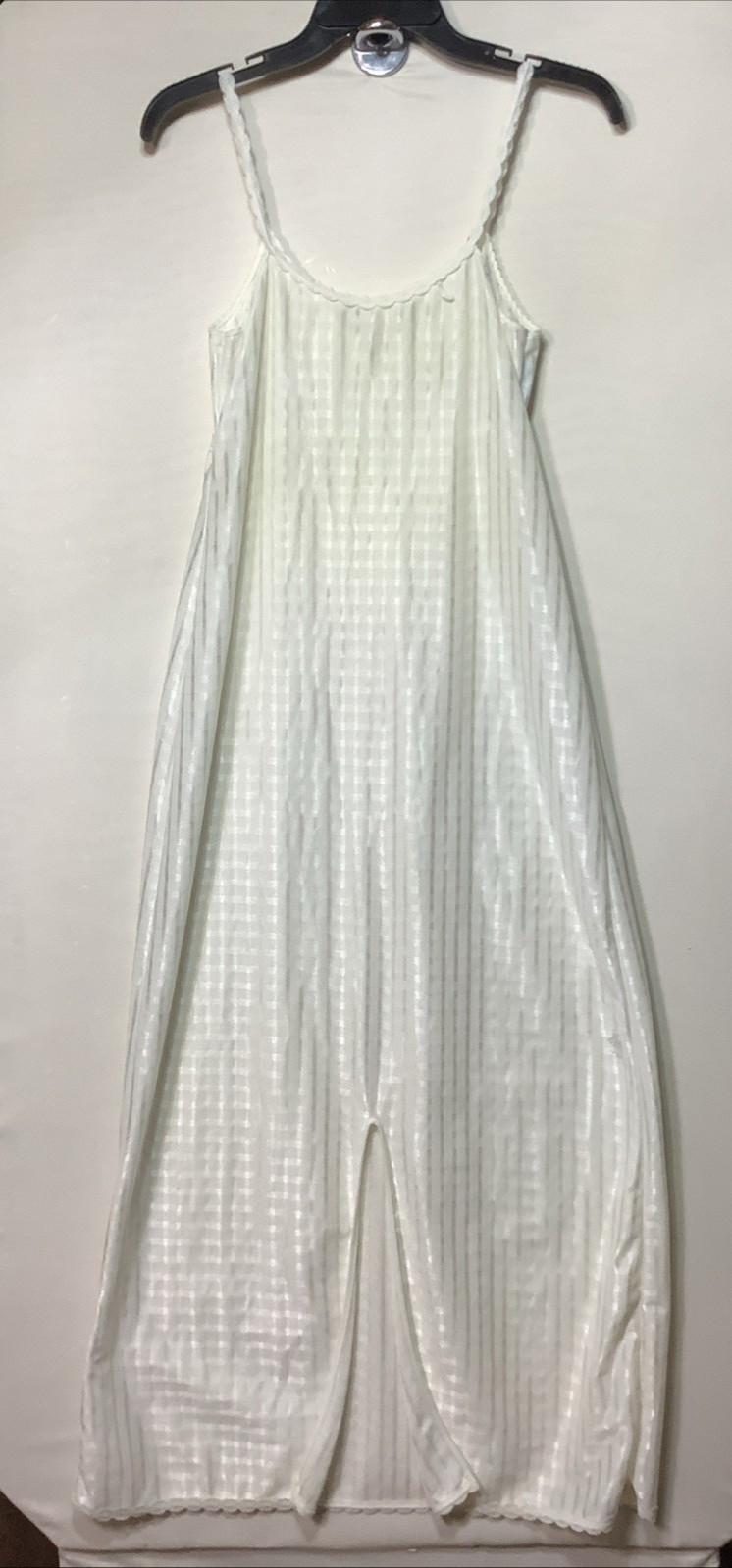 Vintage Silky Nightgown/Lingerie/Slip Pippa Dee Nylon 92cm/36″ White
