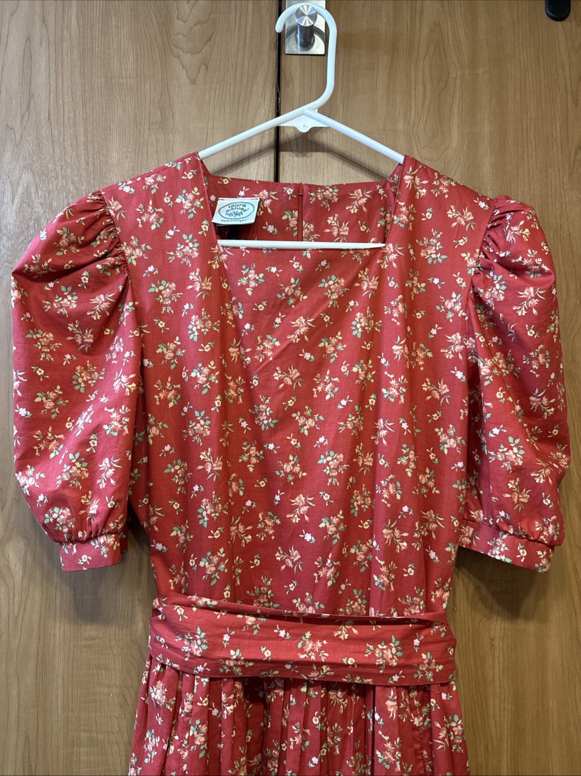 Laura Ashley 80’s dress red floral UK 8 USA 4 cotton Hungary vintage Cotton