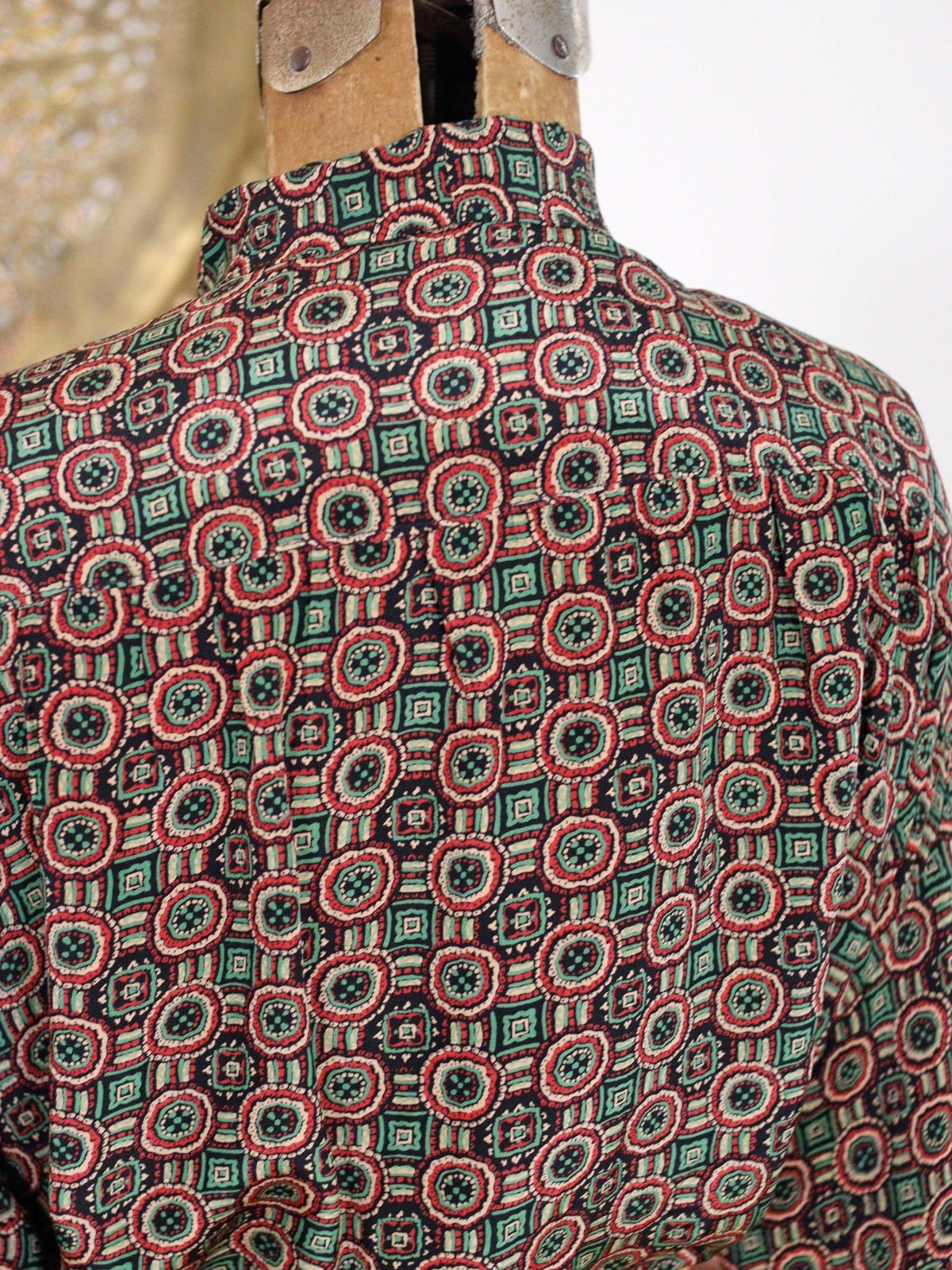 VTG Silk Pussy Bow Neck Blouse Green Red Black Scarf Print Boho Dark Academia