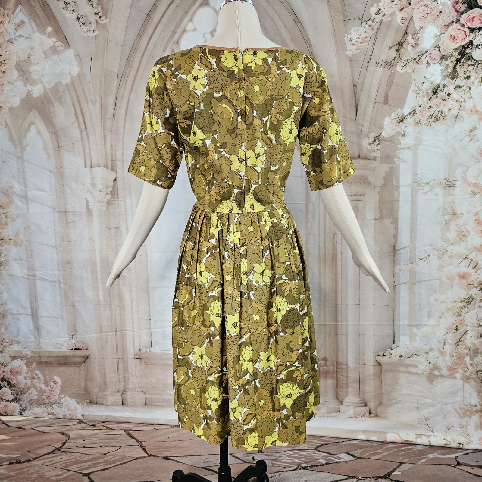 Vintage 1960’s Dress Mod Swing Half Sleeve Fit and Flare Bohemian Mustard Floral