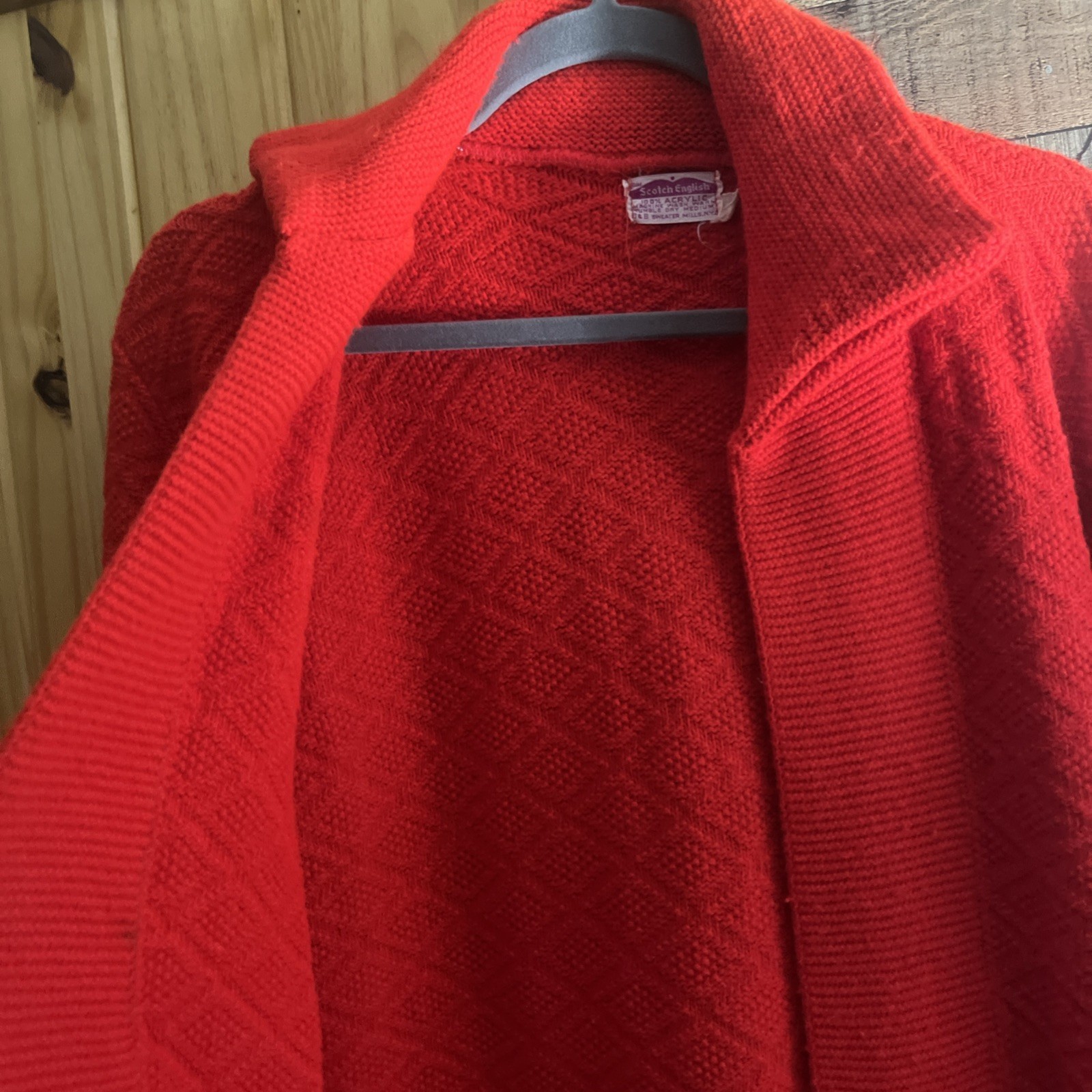 Vintage Womens Scotch English Red Knit Sweater 100% Acrylic Size Medium
