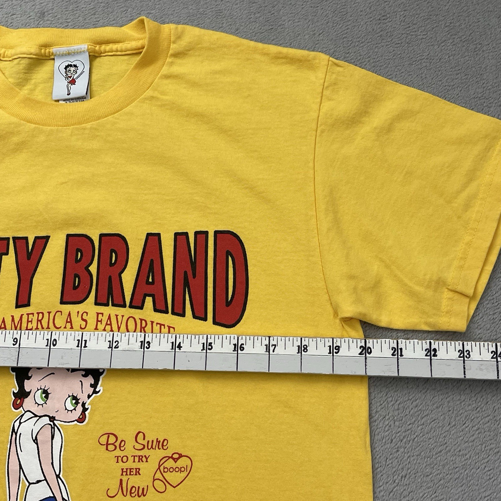Vintage 1999 Betty Boop Betty Brand Graphic T-Shirt Yellow Medium 90s Y2K Cotton