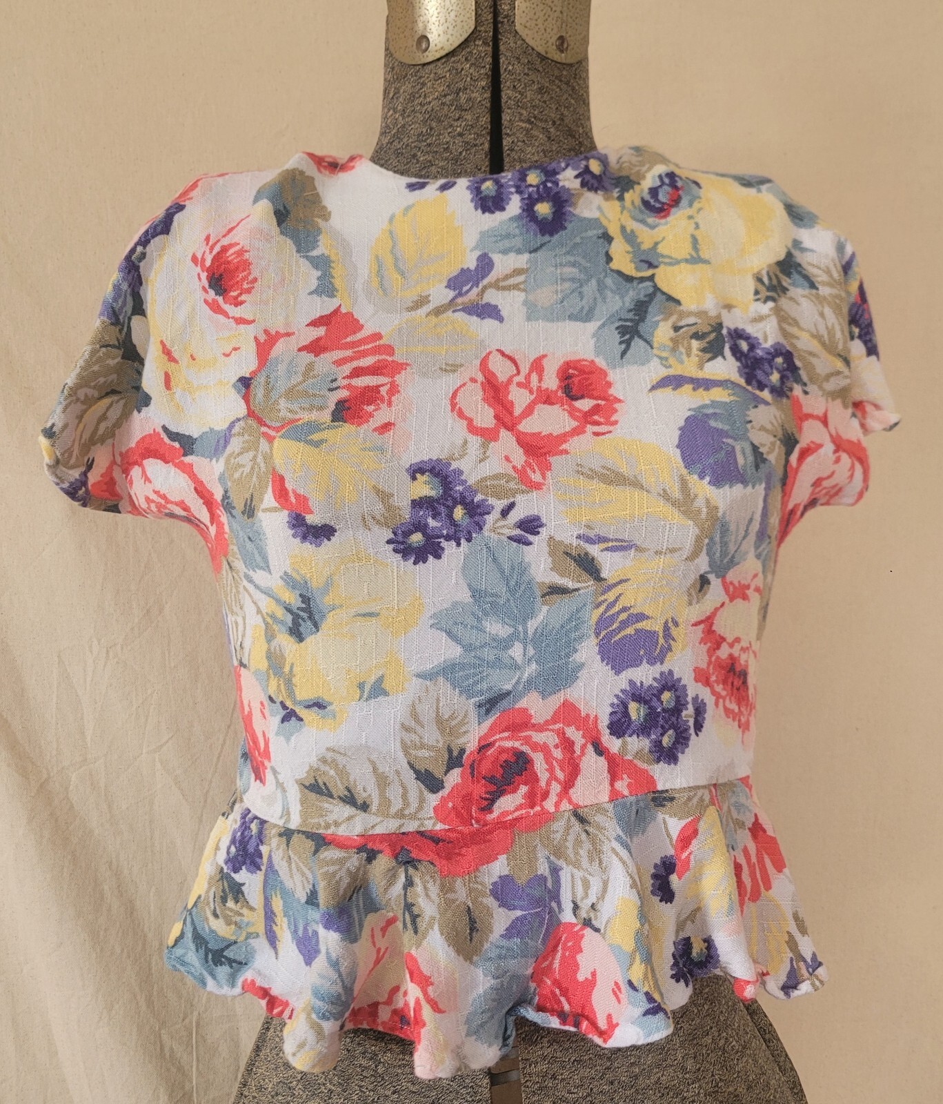 Vintage 70s 80s Floral Peplum Short Sleeve Flowy Top Summer Rayon Flax USA