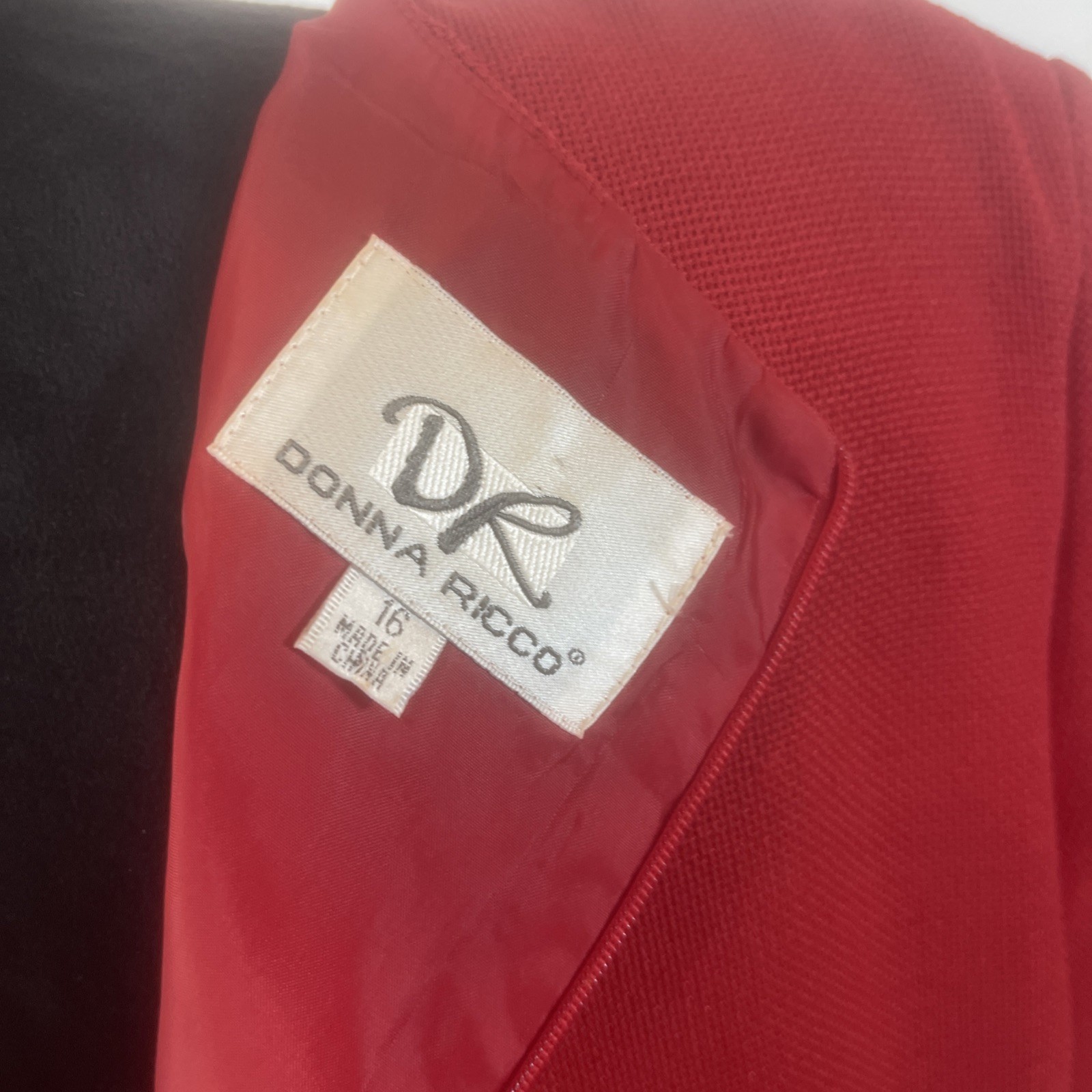 Vintage 90’s Donna Ricco dress Sz 16 Shell Buttons Red Woven Maxi sheath dress