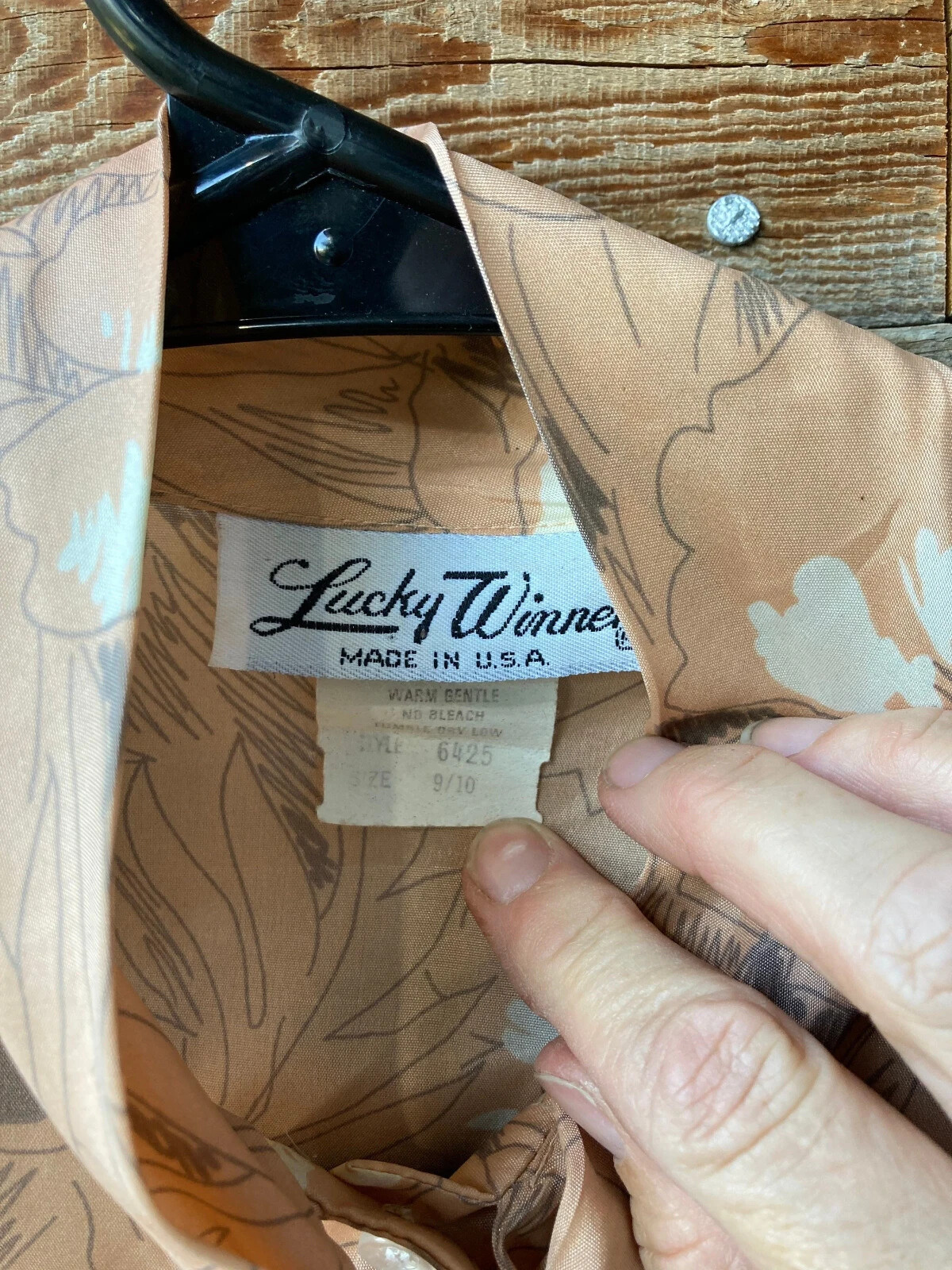 Vintage 1950’s Pussy Bow Silky Floral Blouse by „Lucky Winner” in Size 9/10