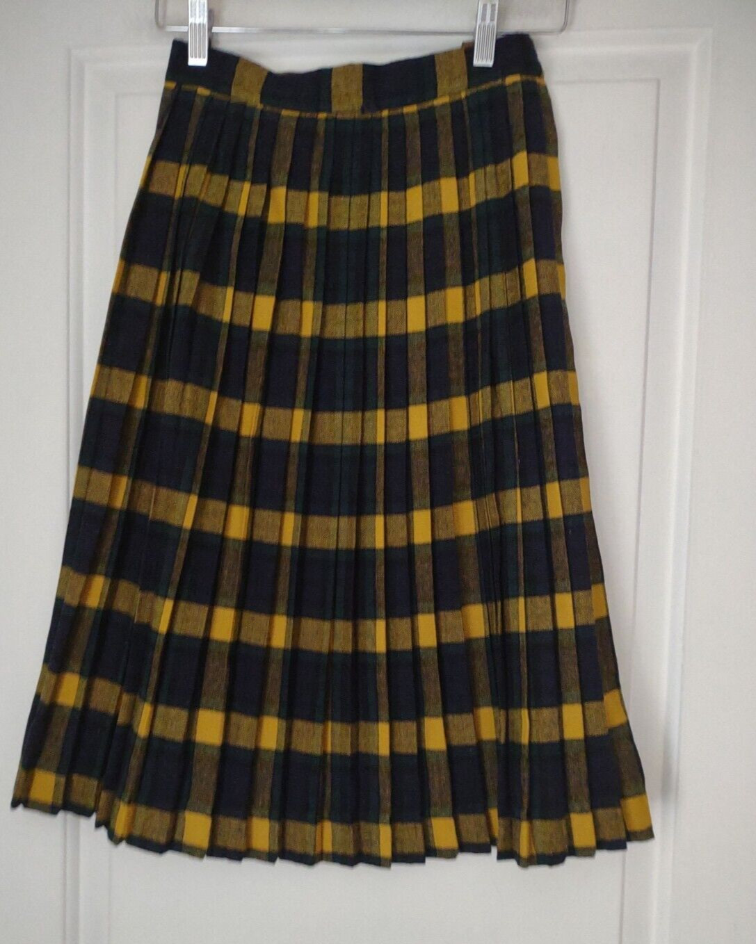 Junior House Milwaukee Pleated Yellow & Green Wool Plaid Skirt 1960s Size 11