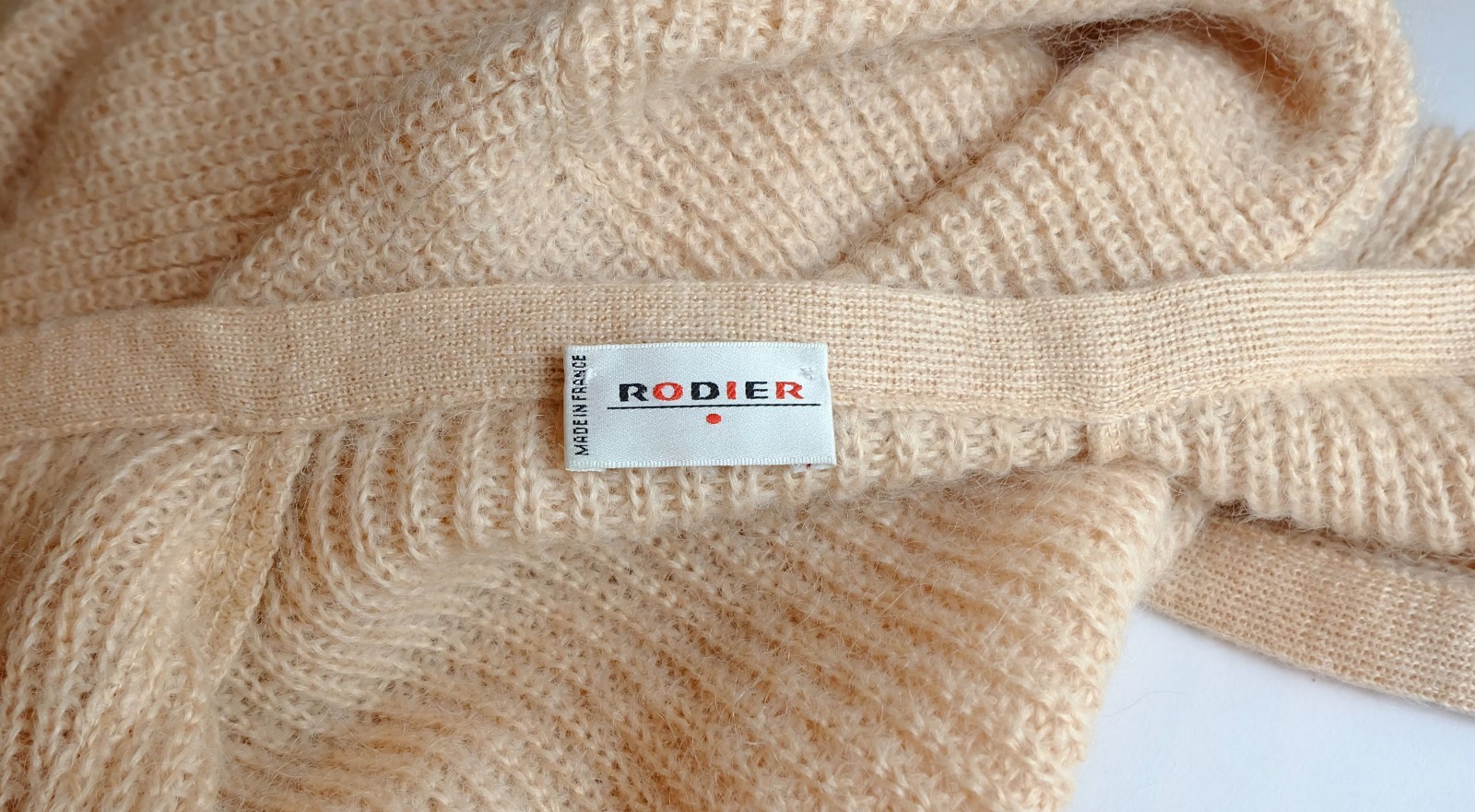 vintage rodier france cardigan mohair size M dusky pink large collar