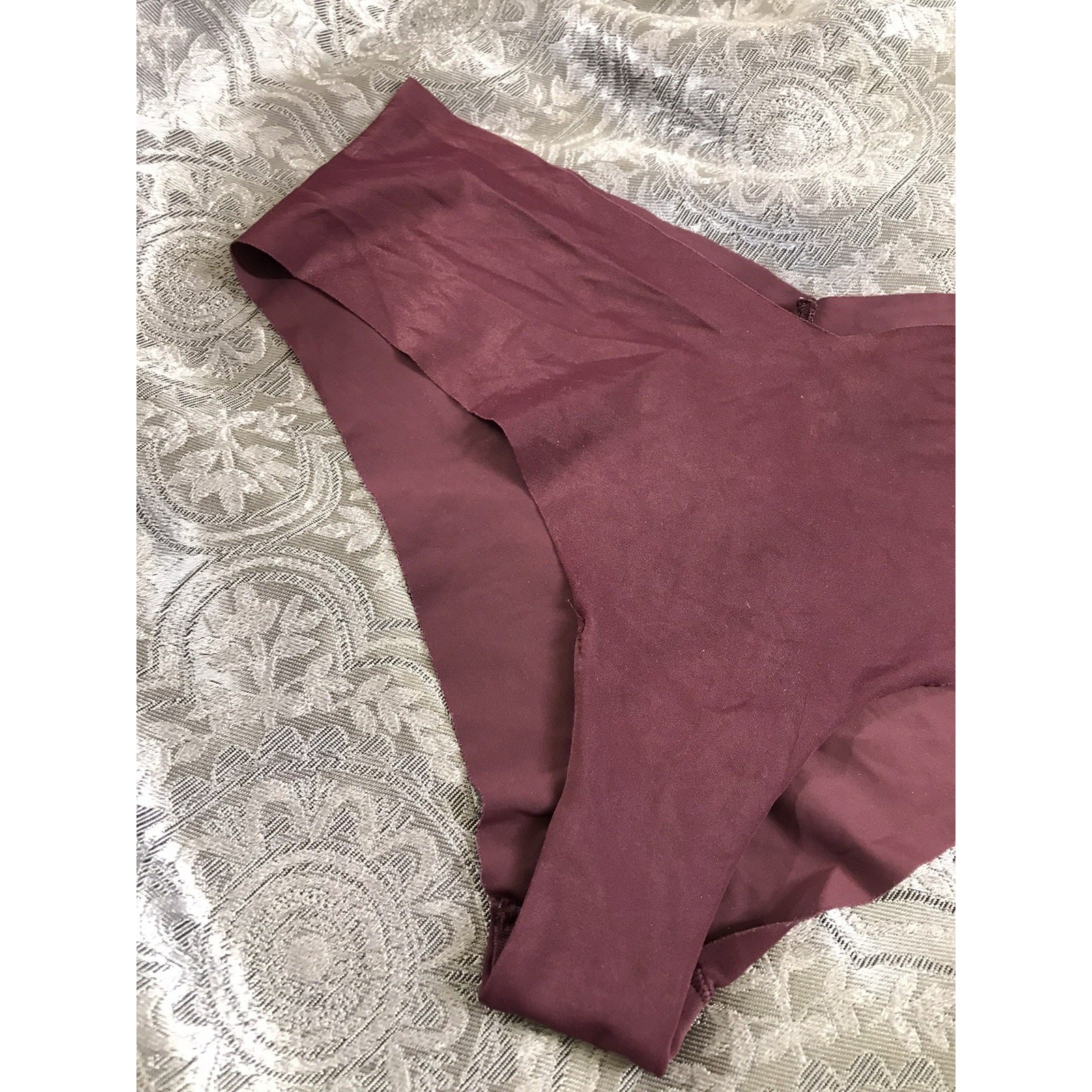 Aerie Women’s BURGUNDY V-Cut No Show Cheeky Style Underwear Size M NWOT
