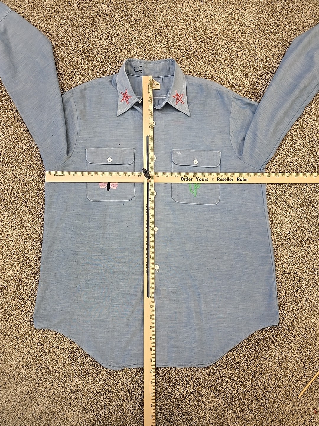 Big Mac Vtg 60s 70s Hand Embroidered Chambray Button-Up Shirt Womans Sz Large