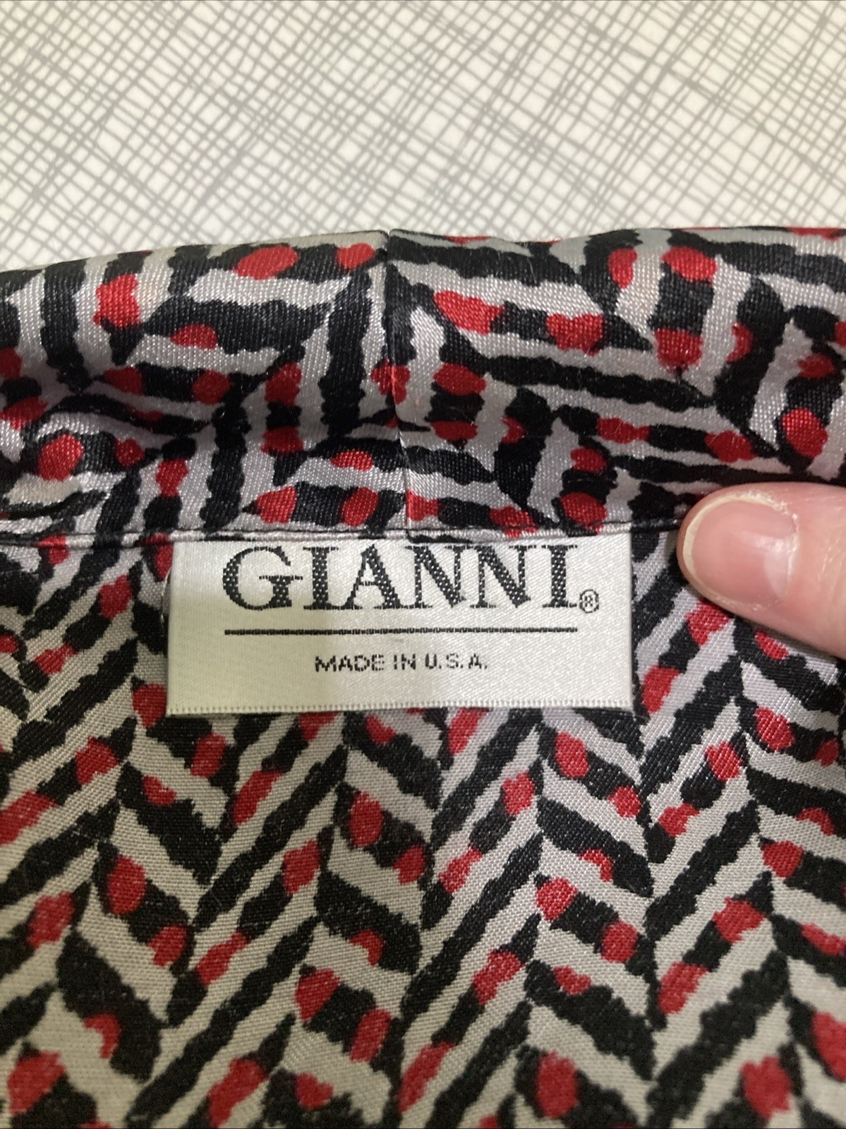 Vtg 80s 90s Gianni Rayon Satin Blouse Geometric Chevron Pads Shawl Collar 14 M