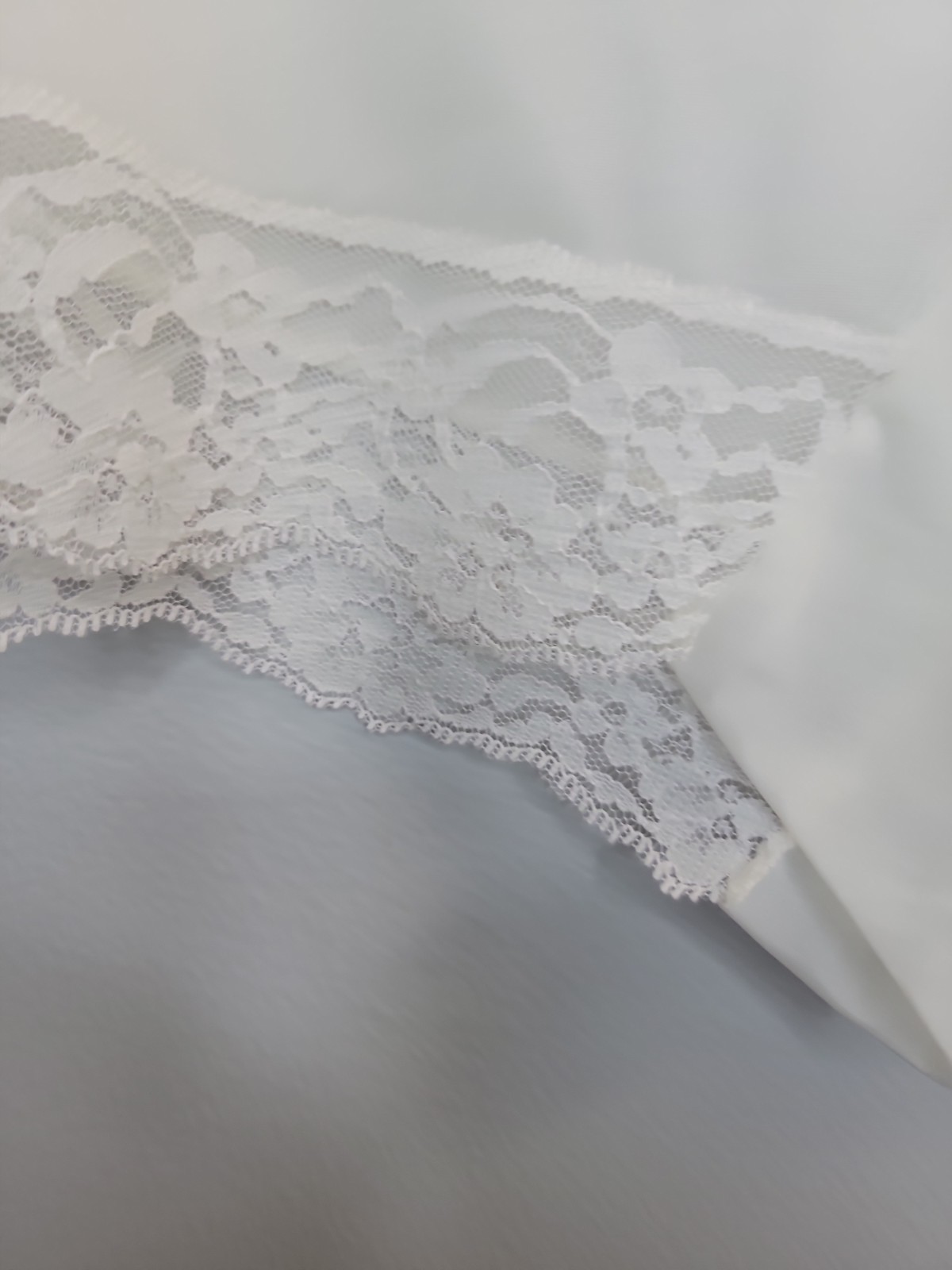 Vintage Vanity Fair Tricot Nylon White Slip Shorts Lace Detail Size 7