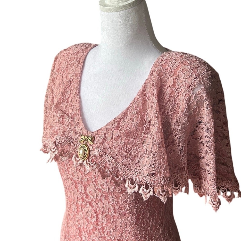 Vintage Cachet by Bari Protas Pink Lace Midi Dress Cape Collar USA Made 7/8