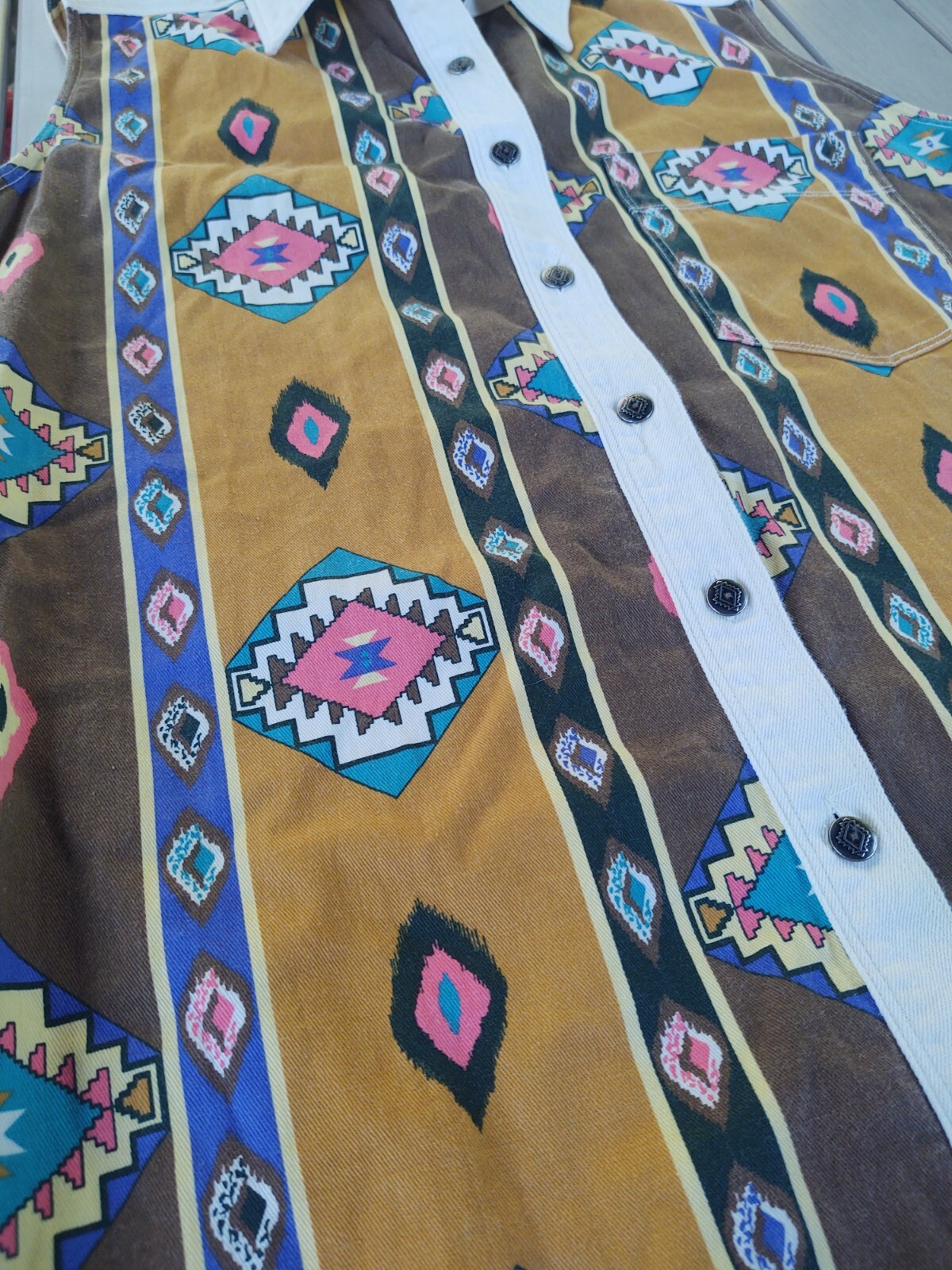 VINTAGE 90s Nuovo County Seat Southwestern Aztec Geometric Denim Vest M