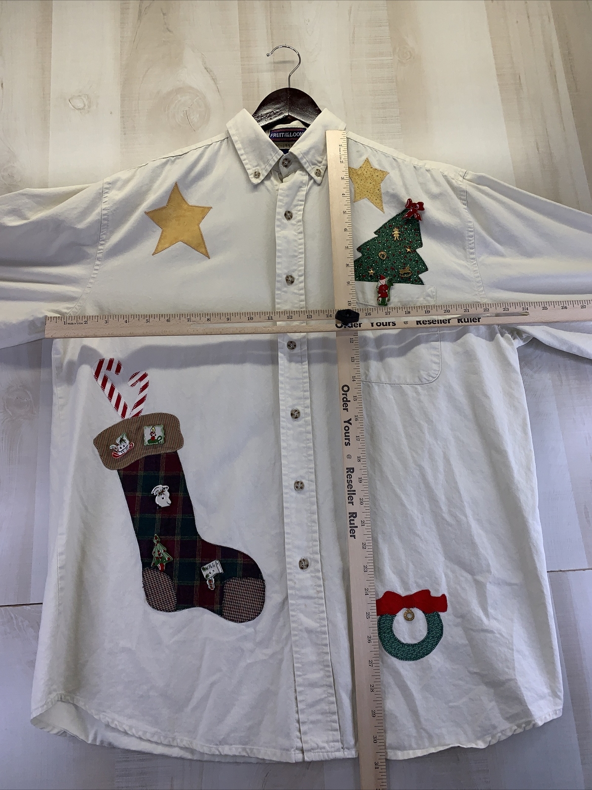 Vintage 1990s Fruit of the Loom Crafted Ornaments Embroidered Button Down Shirt