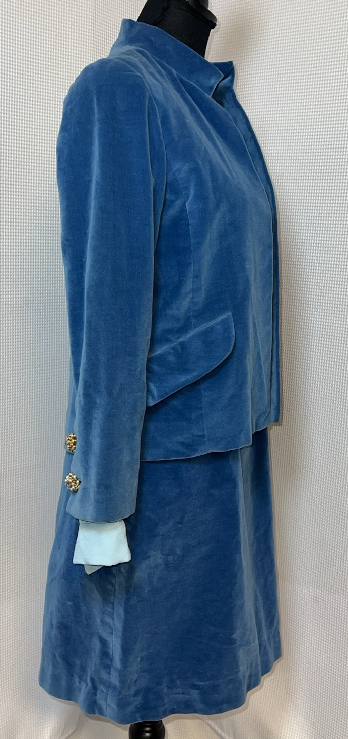 Vintage Unbranded Dress Two Piece Set Jacket Blue Velvet 60 Jeweled Buttons u90