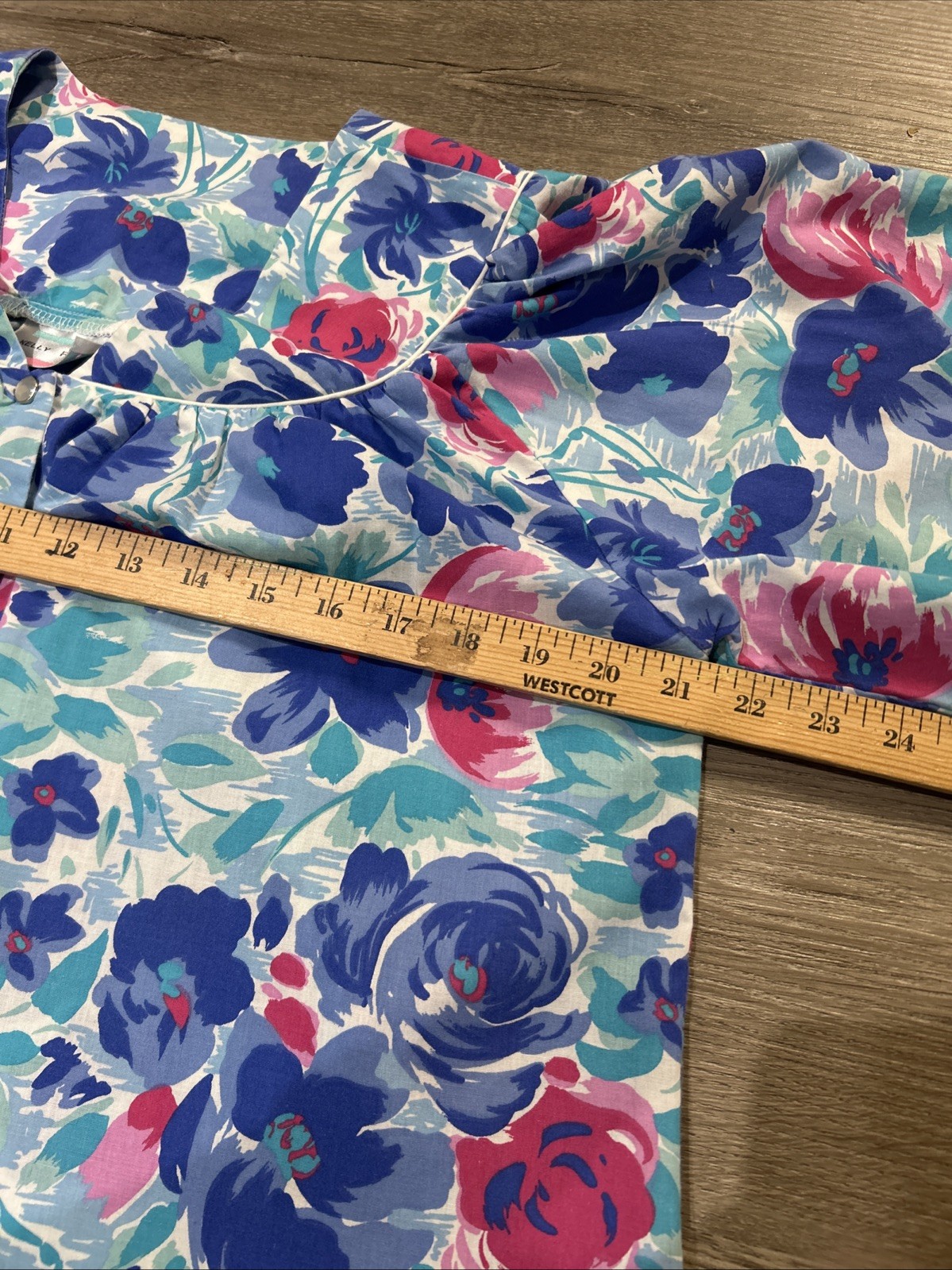 VTG 80s Kelly Reed Floral Golden Girls Short Sleeve Snap Front House Dress, Med.
