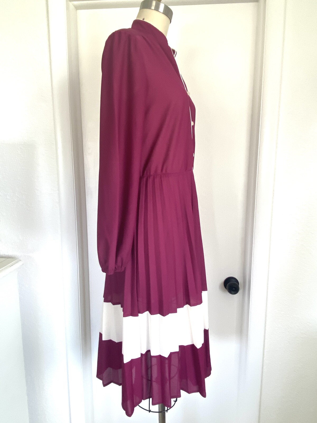 Vintage 70’s Dark Magenta Secretary Boho Midi Dress – M – Accordion Skirt