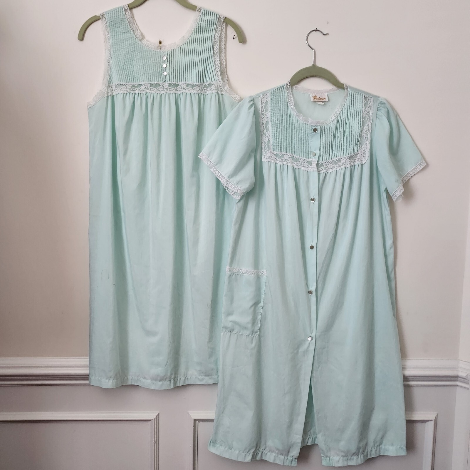 Vintage Barbizon Aqua Green Laced 2pc Robe & Sleeveless Nightgowns S/M