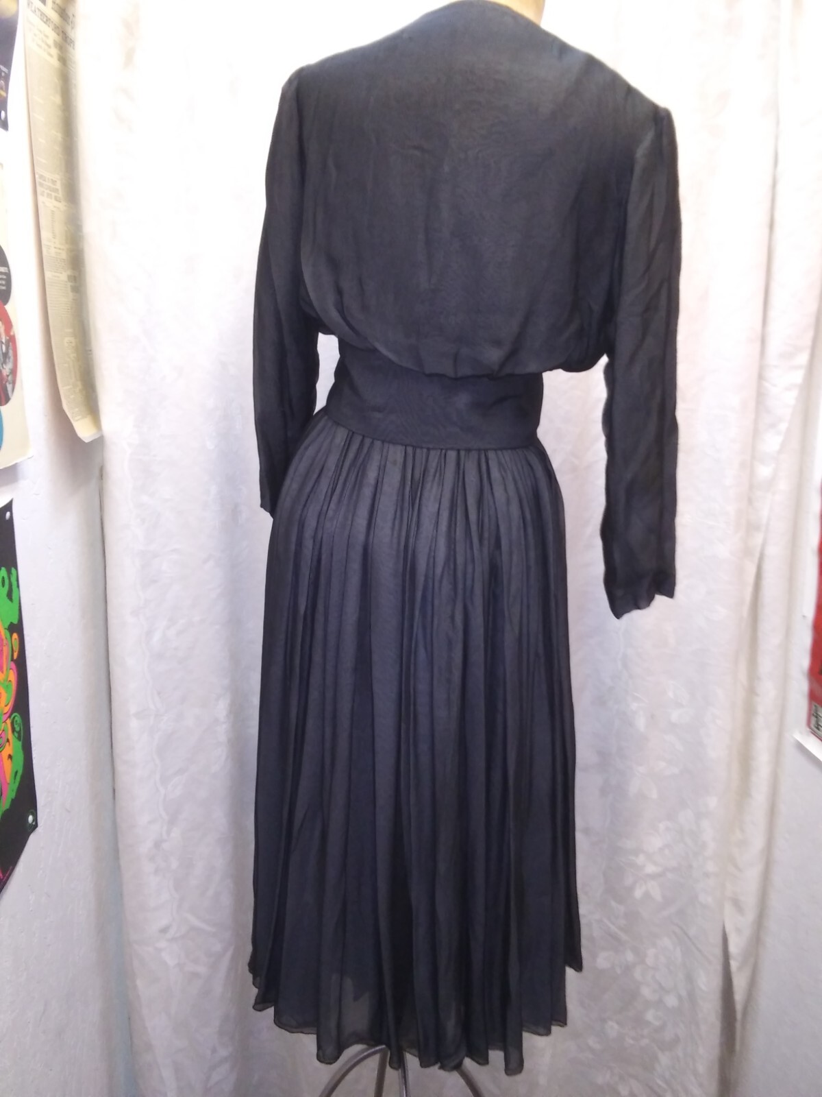 Vintage 1950’s Black & Gray Silk Glamorous Evening Cocktail Dress Size Small