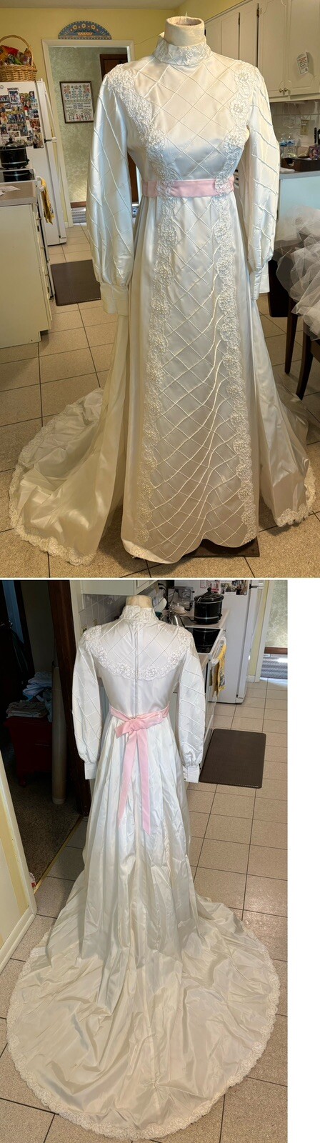 VTG Wedding Gown Pink 60s empire Puff Veil Detach Train White Lace Pearl Diamon