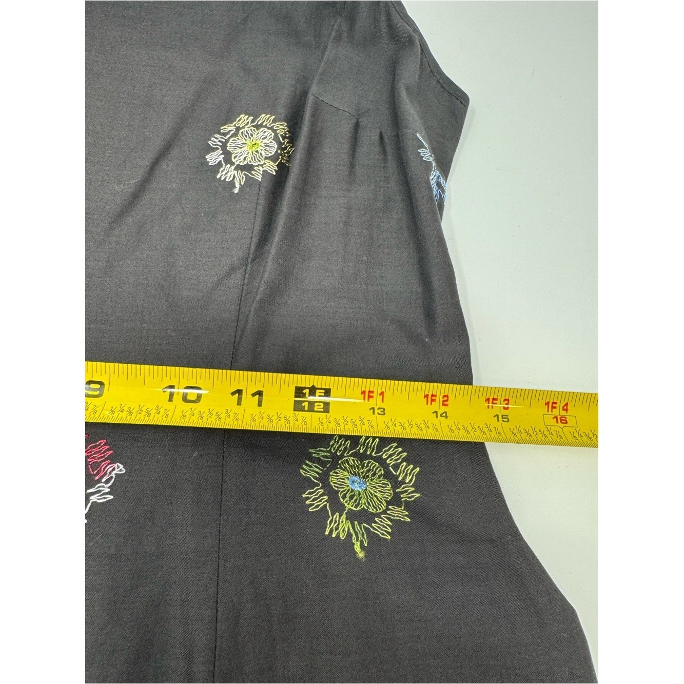 Vintage 1995 Harold’s Little Black Dress Floral Embroidery Side Slit 100% Cotton