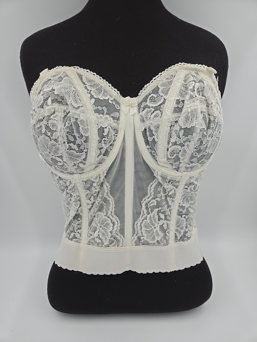 Goddess Style 689 Bra White Lace Shapeware Corsette Bustier Strapless 34DD