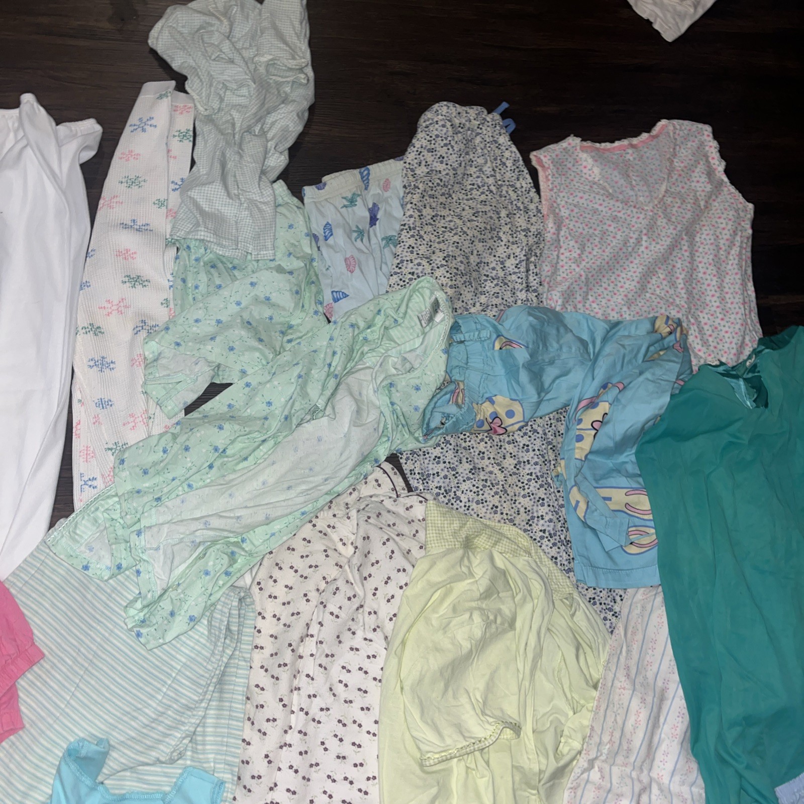 Vintage 90s/00s Women’s Sleepwear Nighties Tops, Bottoms Size S And M Lot Of 25
