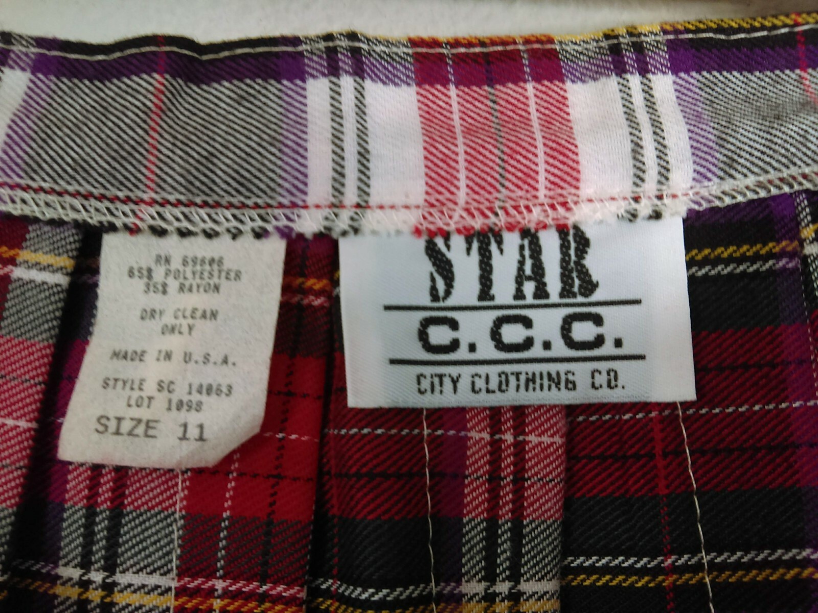 Vintage STAR C.C.C. City Clothing Co. Skirt Size 11 Red Plaid Pleated Tennis