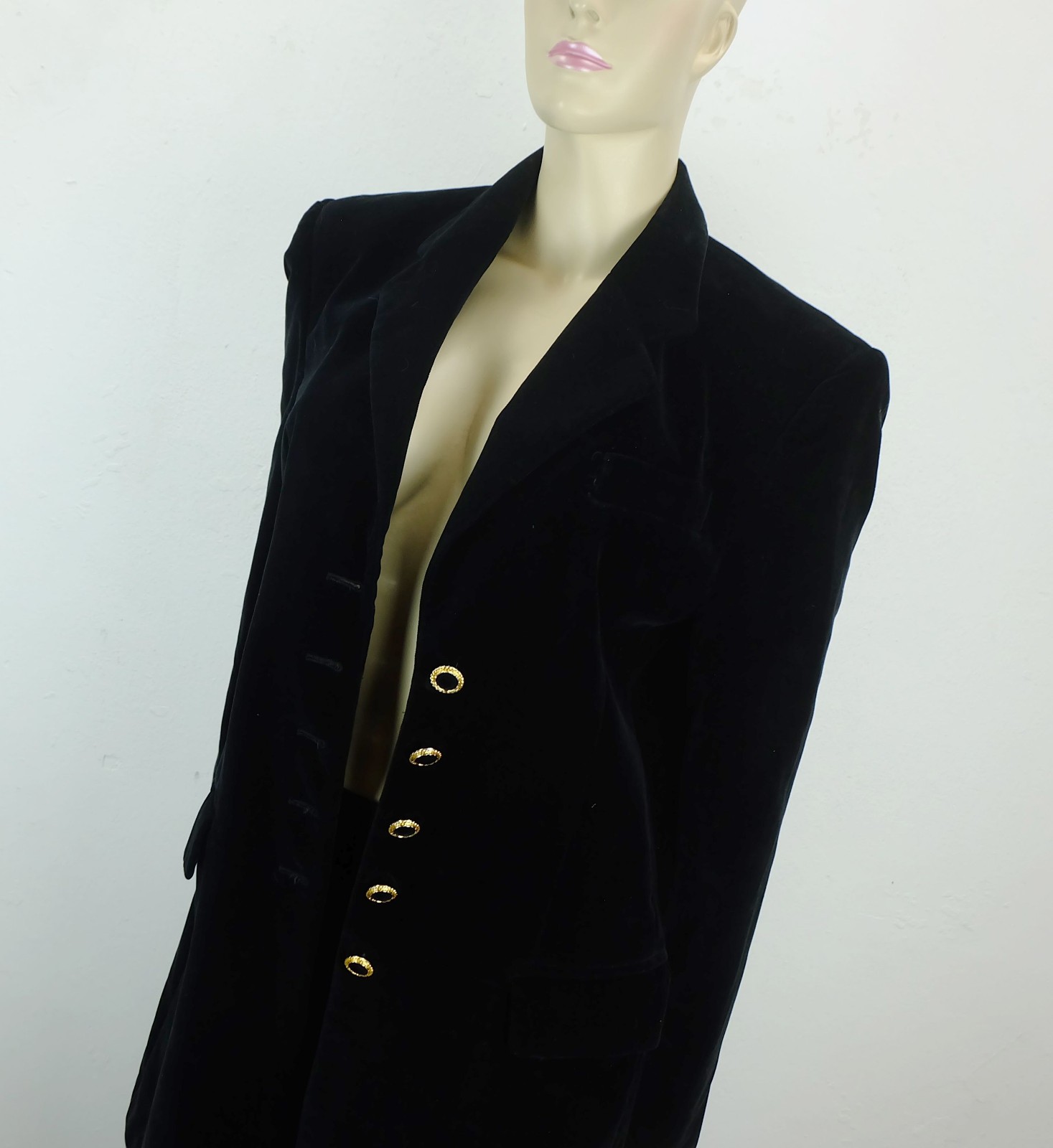 long black vintage VELVET BLAZER with gold buttons size 38 your sixth sense
