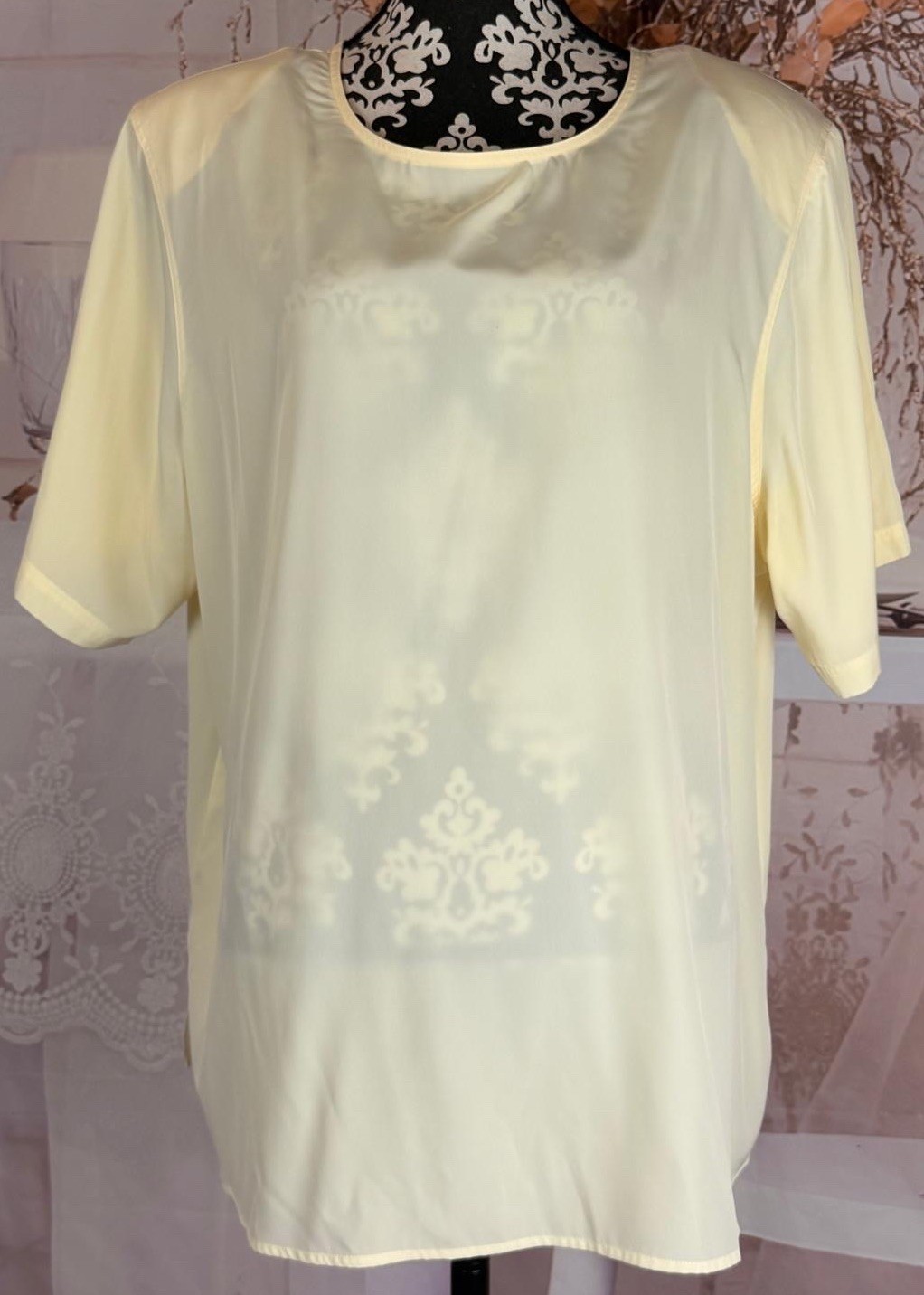 VTG 90’s C.S.T. Studio Women’s Ivory Chiffon Short Cap Sleeve Round Neck Top 22W