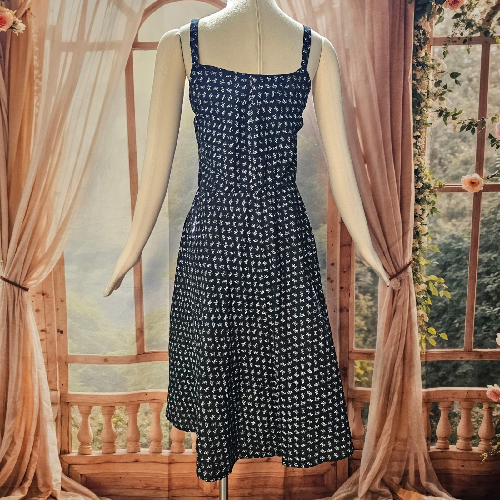 Vintage 1970s Dress Sundress Sleeveless Black White Calico Floral Print Boho