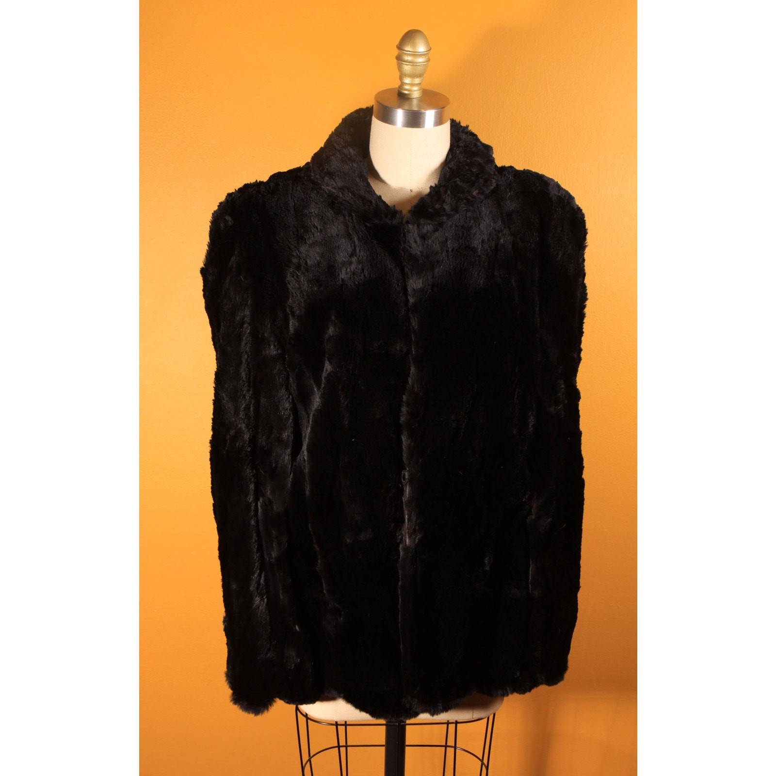 1940s Sheared Black Beaver Fur Cape by McDaniel’s -M-L