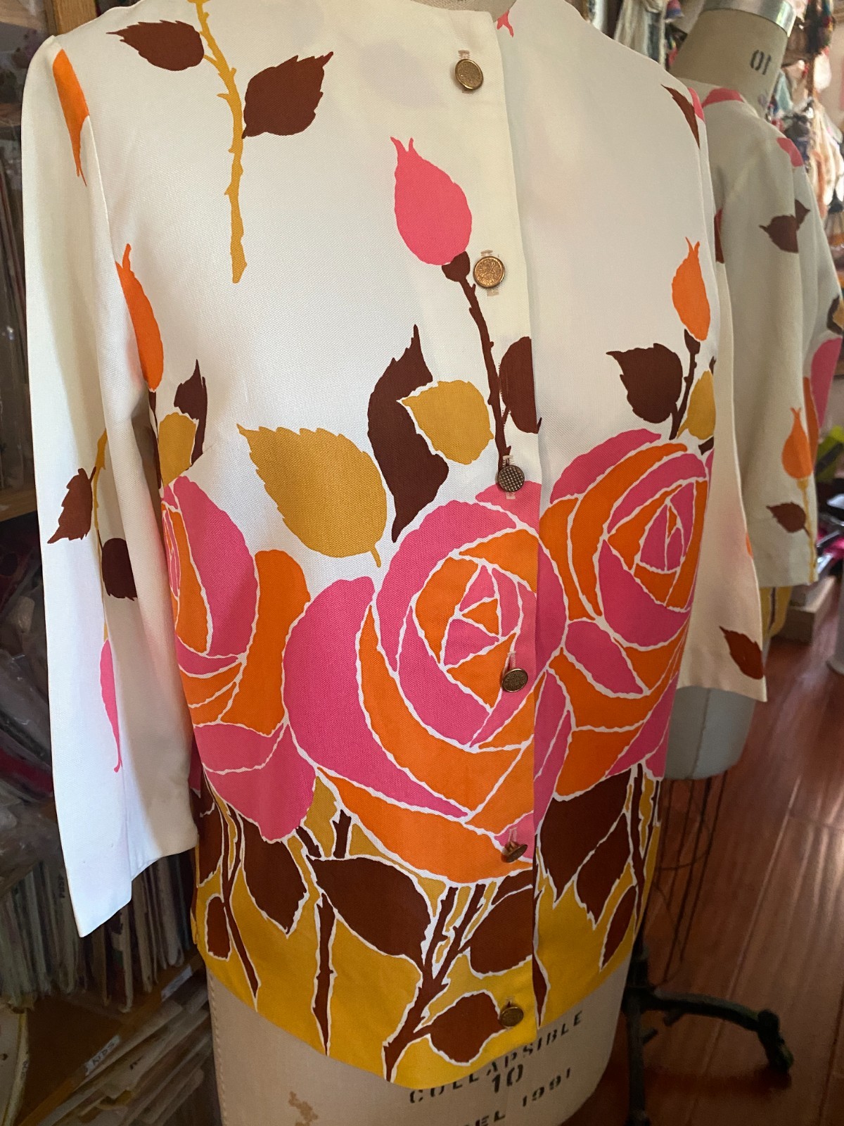 Vintage Jacket / top Lightweight Aladdin 50’s 1960’s Bold Flowers Rose Bud S