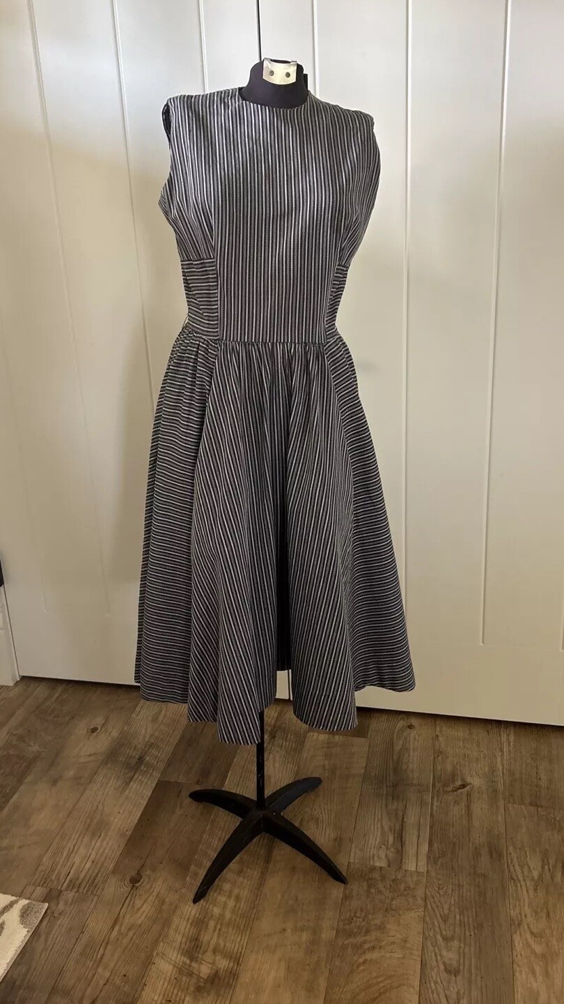 Vintage 1950’s Jonathan Logan Sleeveless Fit And Flair Dress W/Matching Jacket