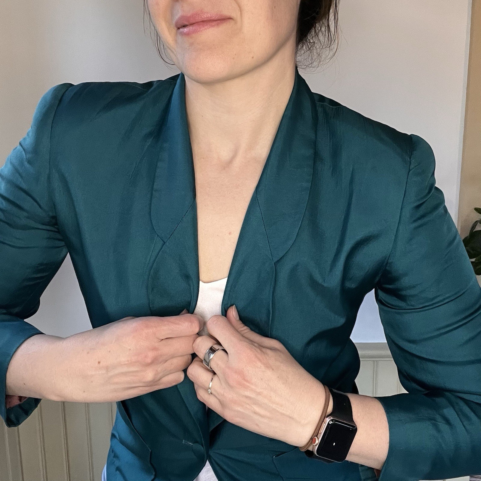 Vintage Evan Picone Silk Emerald Blazer Lined Front Button Single Breasted