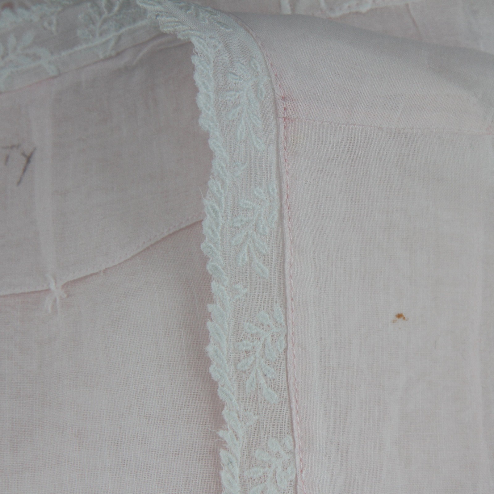 Vintage 1940s-50s Pink Organdy Embroidered Dress Lace Trim Hand Sewn Hem