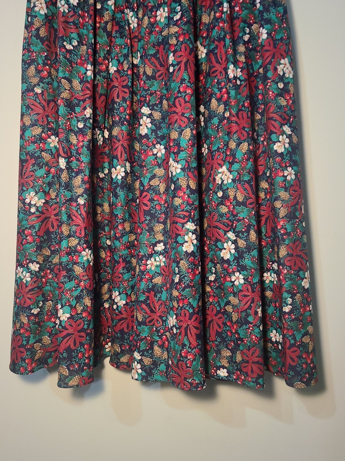 Women’s Size 10 Vintage Lisa Petites Holiday Vibe With White Lace Collar Dress