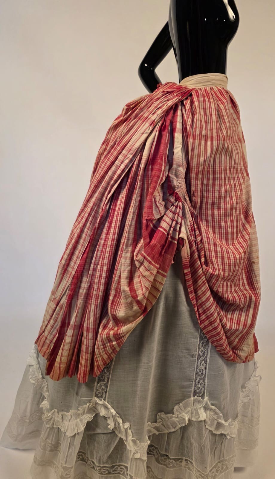 VICTORIAN 19TH C PLAID COTTON POLONAISE BUSTLE BACK OVERSKIRT SKIRT