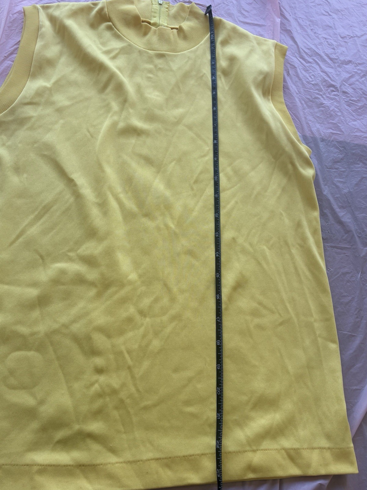 Donnkenny Vintage 60s 70s Retro Women’s Mod Sleeveless Shirt Yellow Sz M