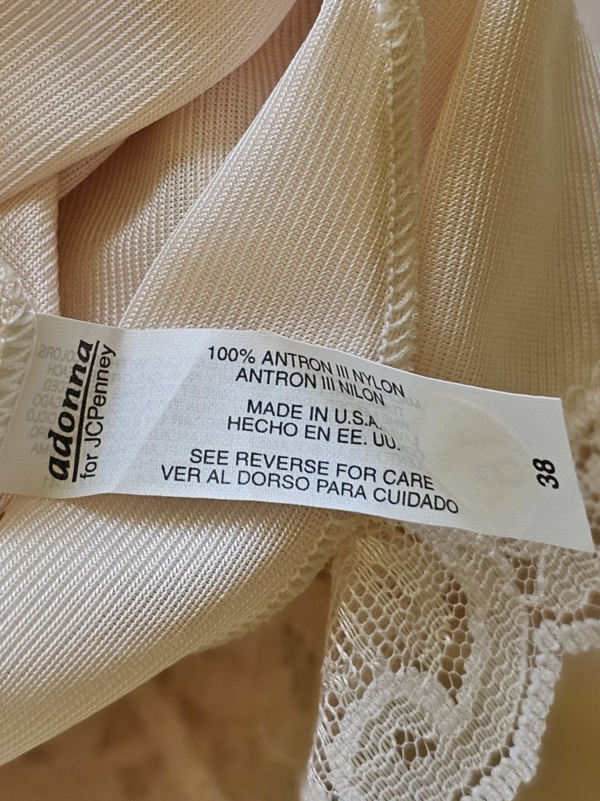 Vintage Adonna Peach Color Baby Doll Feminine Dress Slip/Sleep Wear Size 38