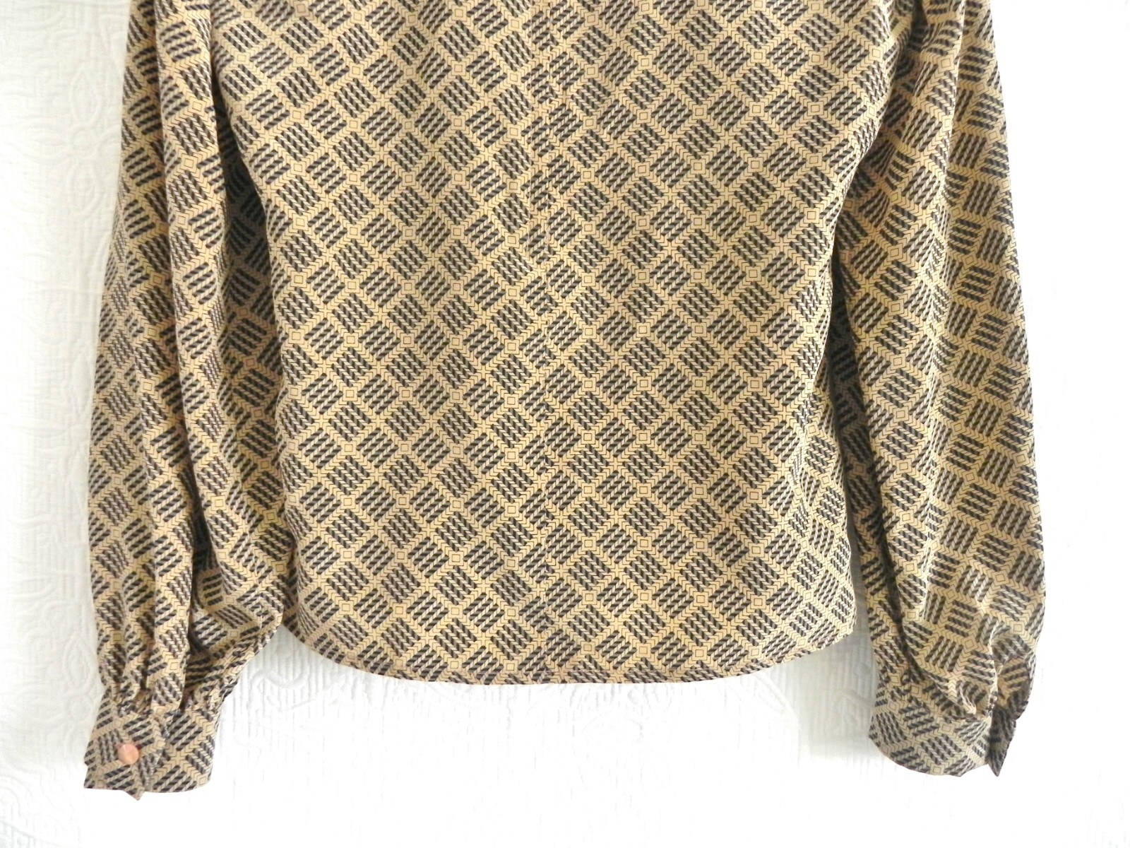 Vtg David Hayes Blouse 100% Silk Long Sleeve High Neck Back Zip Size 4