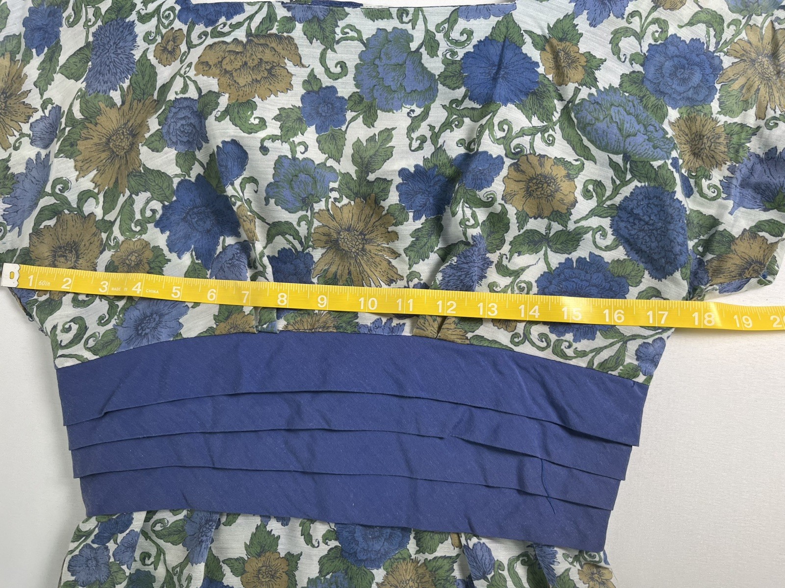 Late 1960s Women’s Small Mod Floral Dress And Matching Cropped Jacket Set VTG