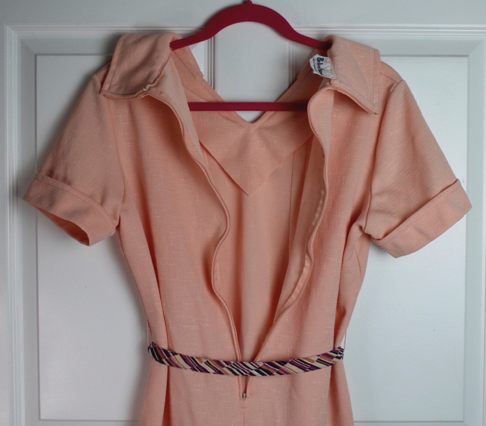 VTG 60s Mod Bleeker Street Peach Textured Fabric Shift Dress Belted Size M/L