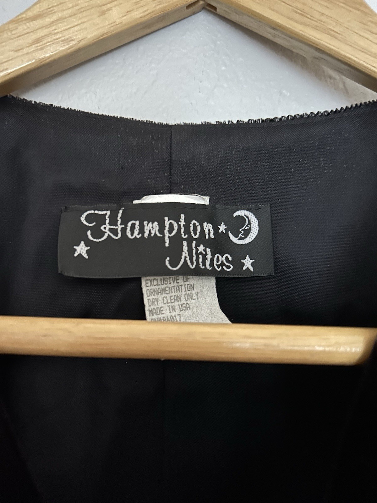 Hampton Nites 80s Vintage Black Velvet Cropped / Shrug / Bolero Jacket