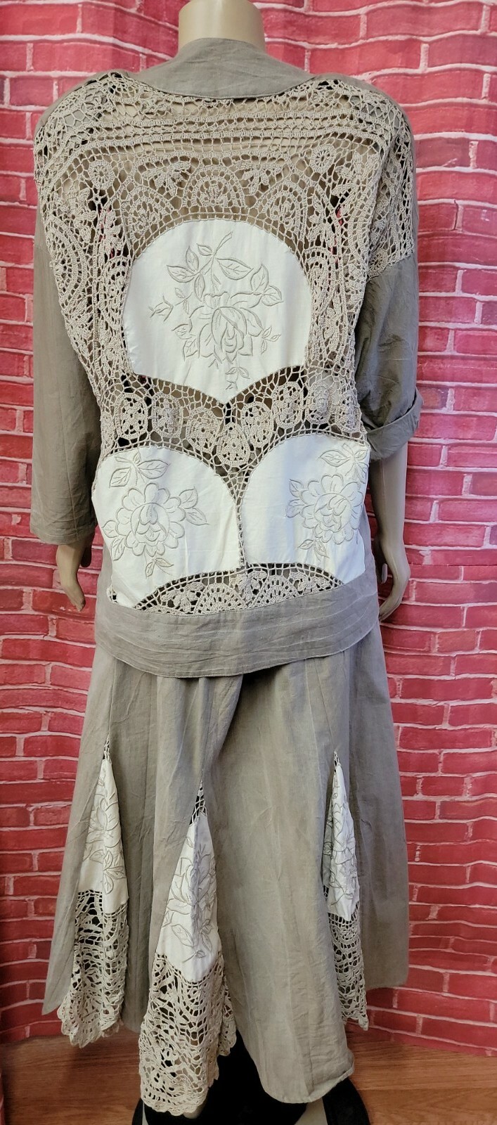 Lim’s VTG 2 Piece Set Cream Taupe Jacket & Skirt Crochet Embroidered Size M #C2