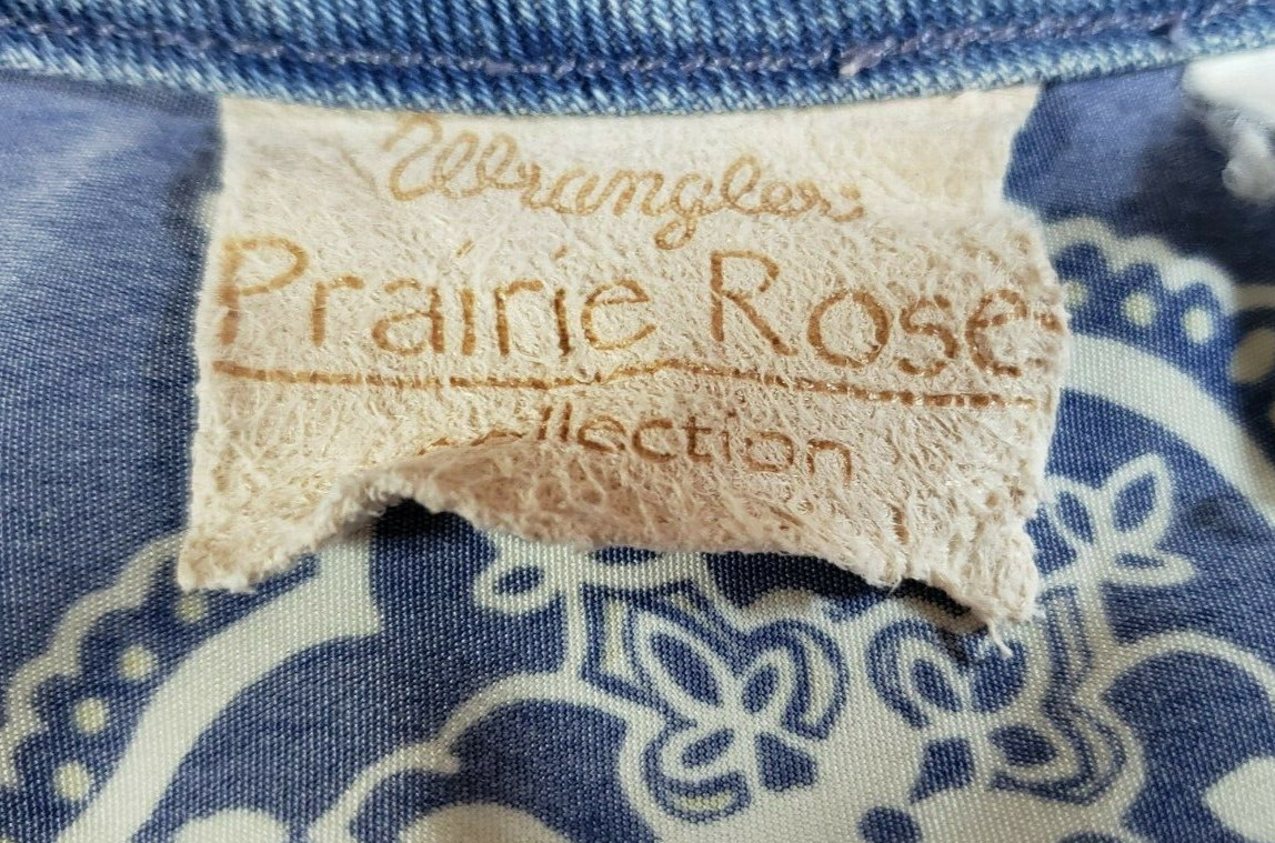 Vintage Wrangler Prairie Rose Size M Sleeveless Bandana Trim Button Down Shirt