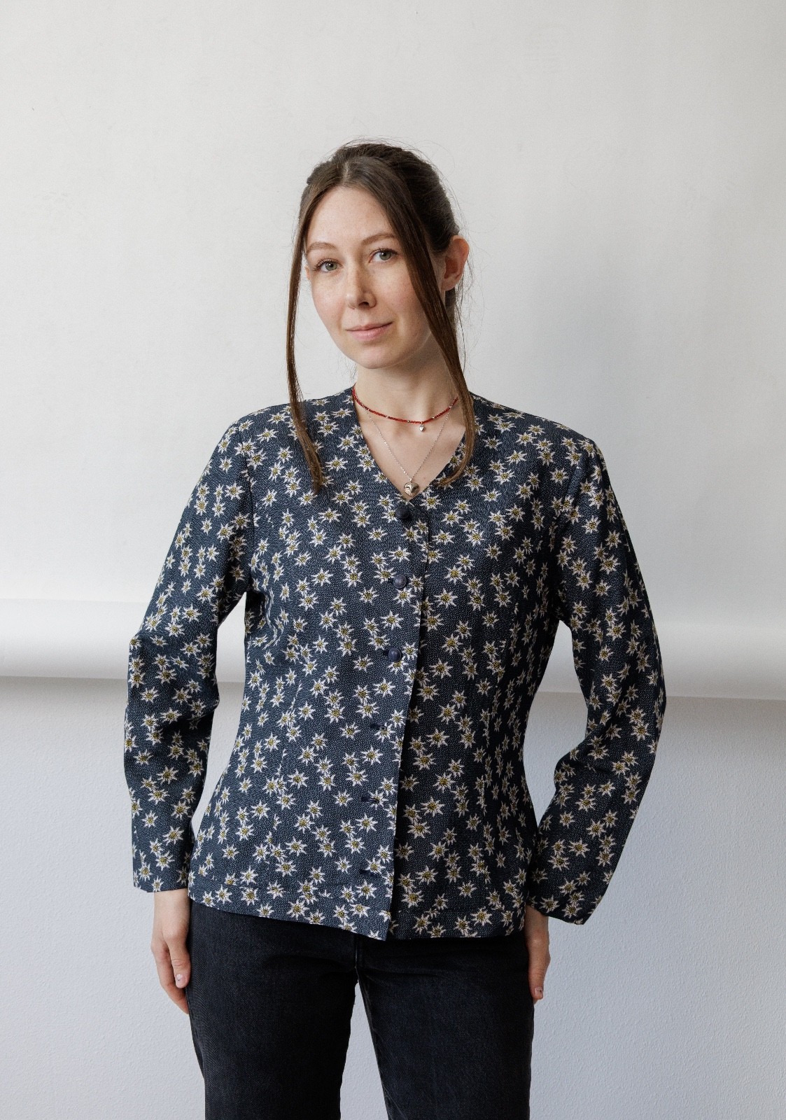 Vintage 90s Navy Edelweiss Floral Print Trachten Folk Blouse Women’s M